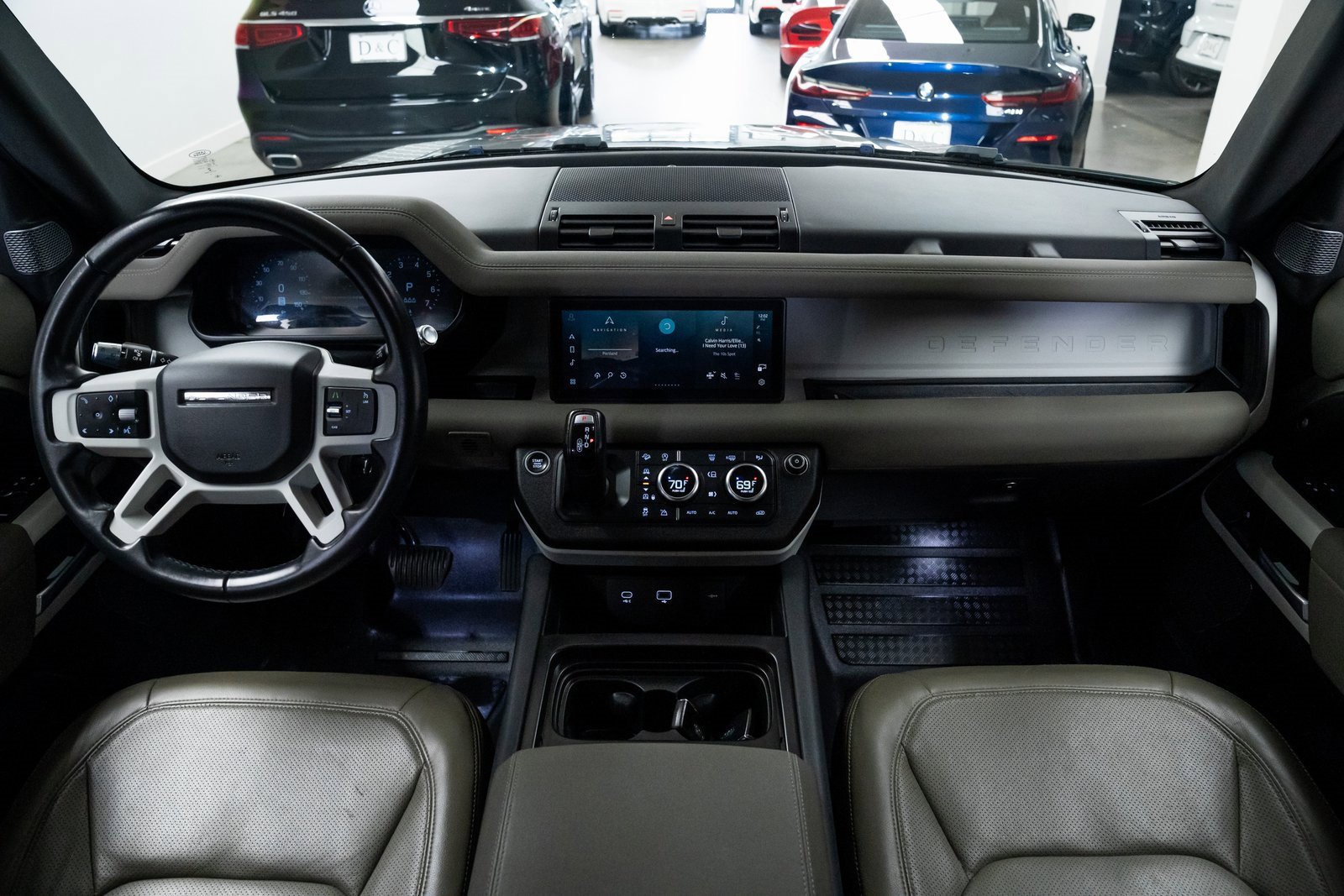 Used 2021 Land Rover Defender 110 SE image 9