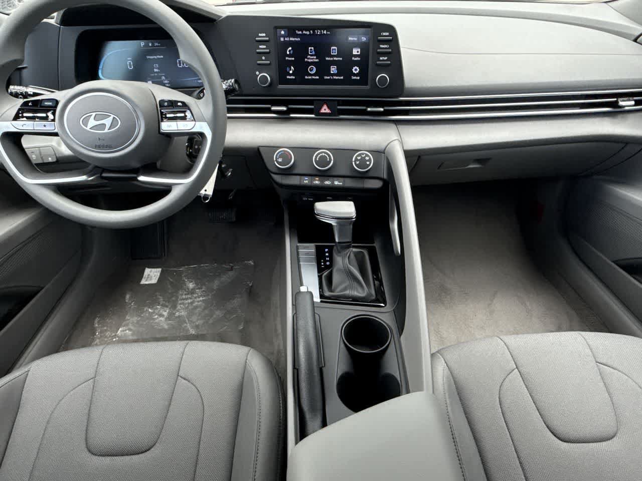 Used 2025 Hyundai Elantra SE FWD image 24