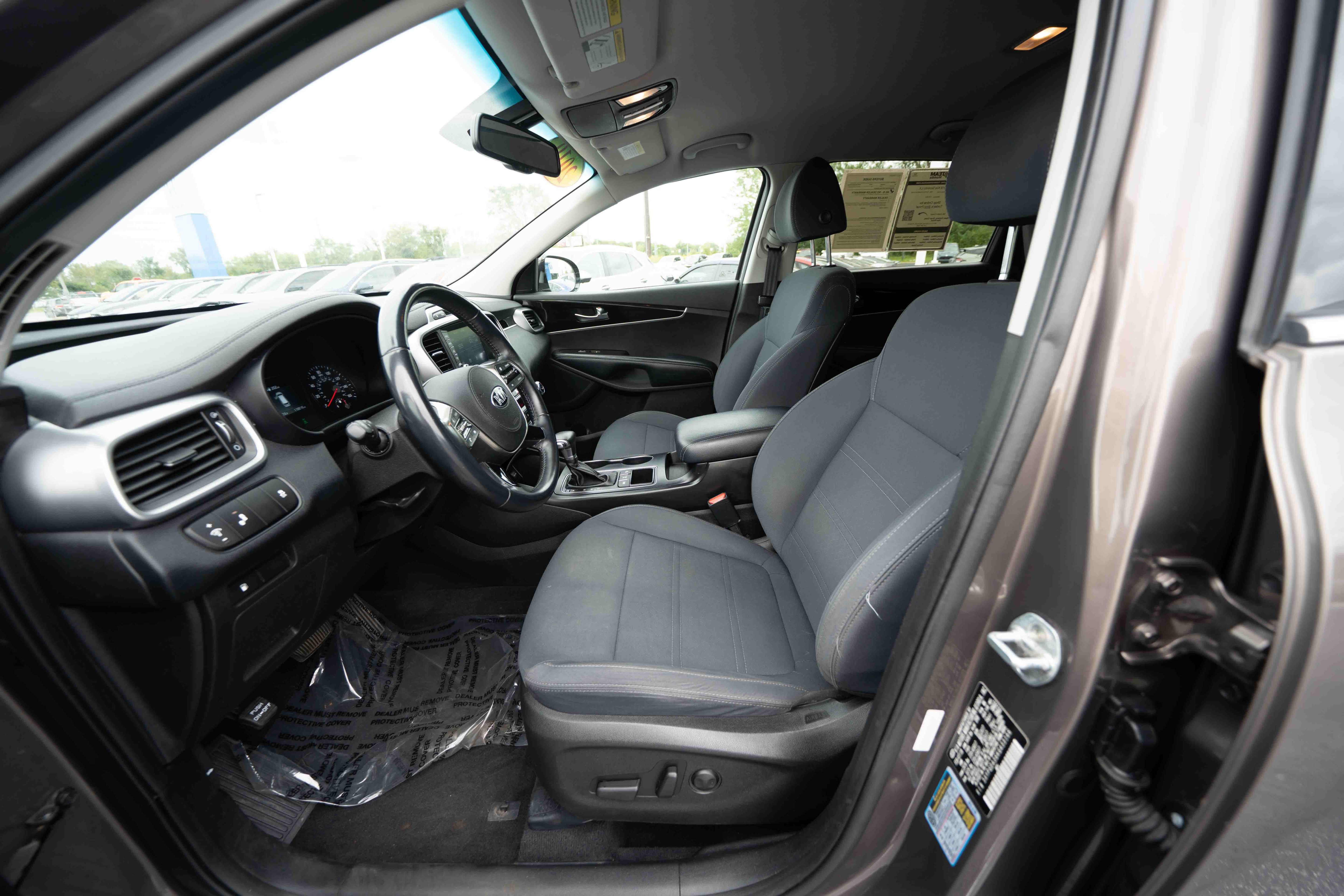 Used 2019 Kia Sorento AWD w/ LX Convenience Package image 9