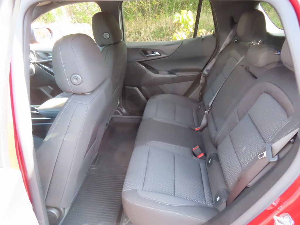 New 2026 Chevrolet Equinox LT w/ LPO, Floor Liner Package image 24