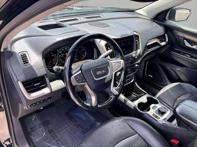 Used 2022 GMC Terrain Denali w/ Denali Premium Package AWD/4WD image 14