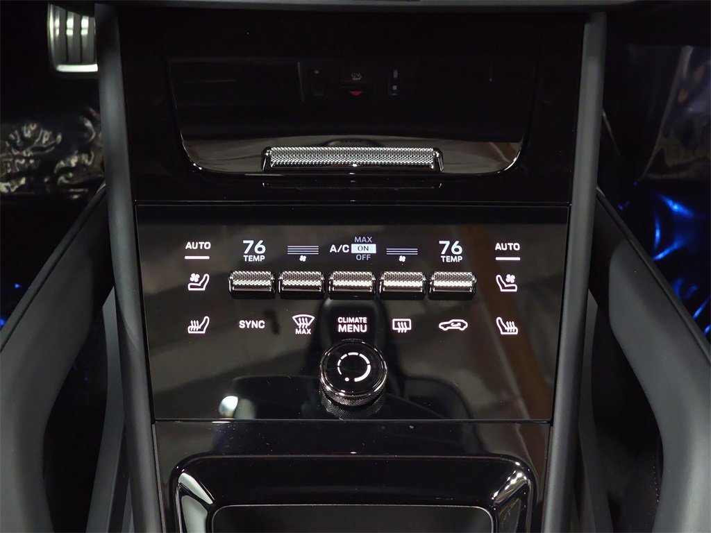 Certified 2025 Porsche Cayenne S image 19