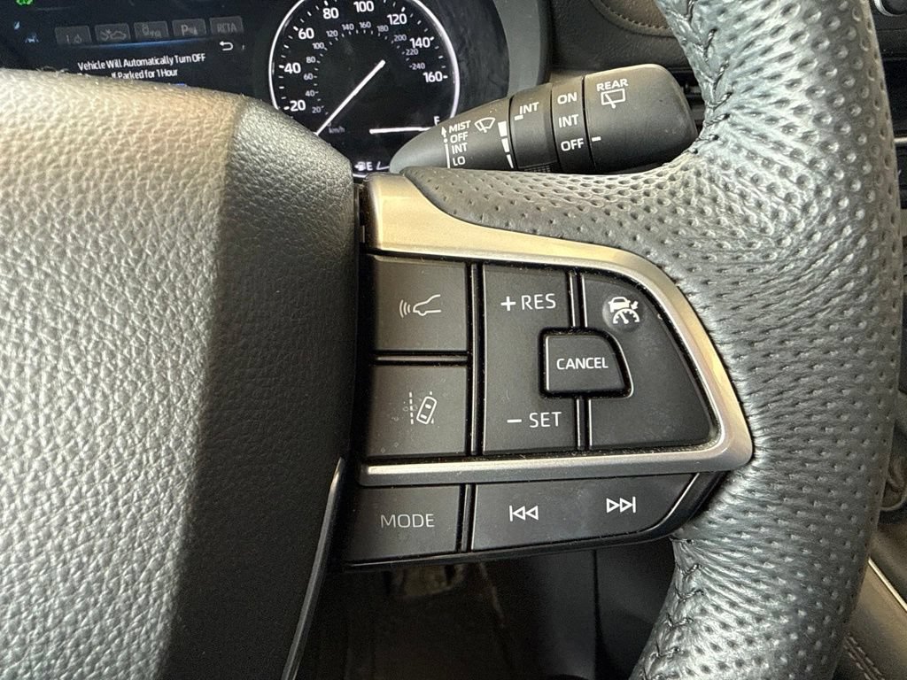 Used 2024 Toyota Sienna Limited AWD/4WD image 20