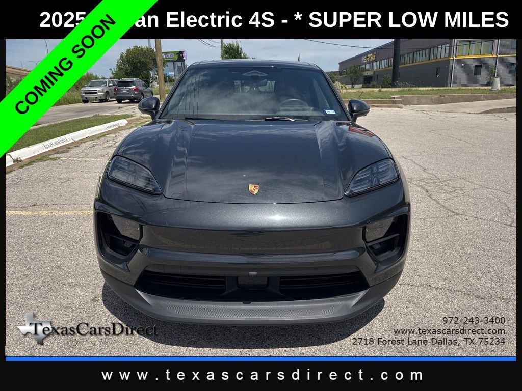 Used 2025 Porsche Macan 4S Electric AWD/4WD image 2