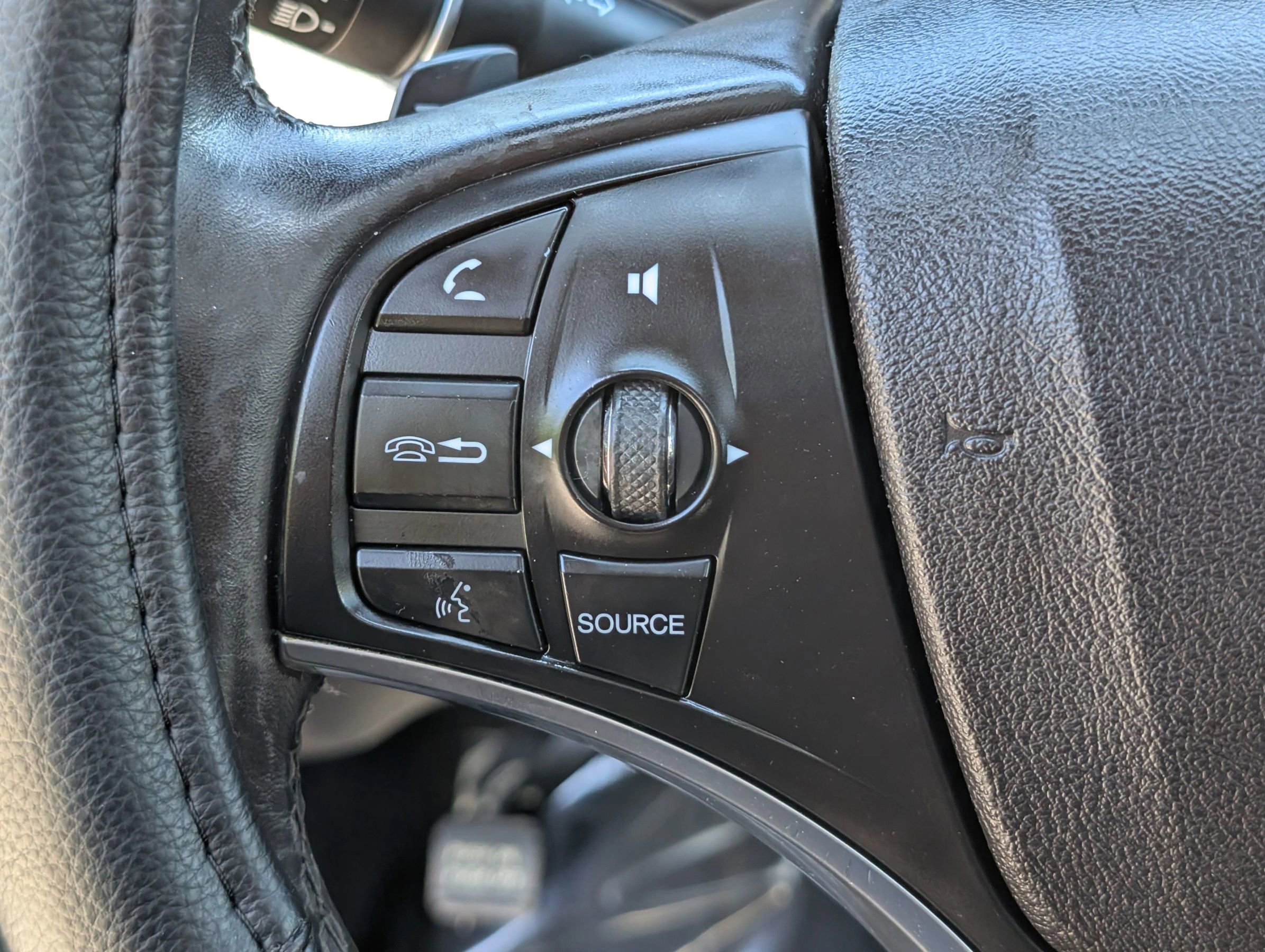 Used 2014 Acura MDX FWD image 22