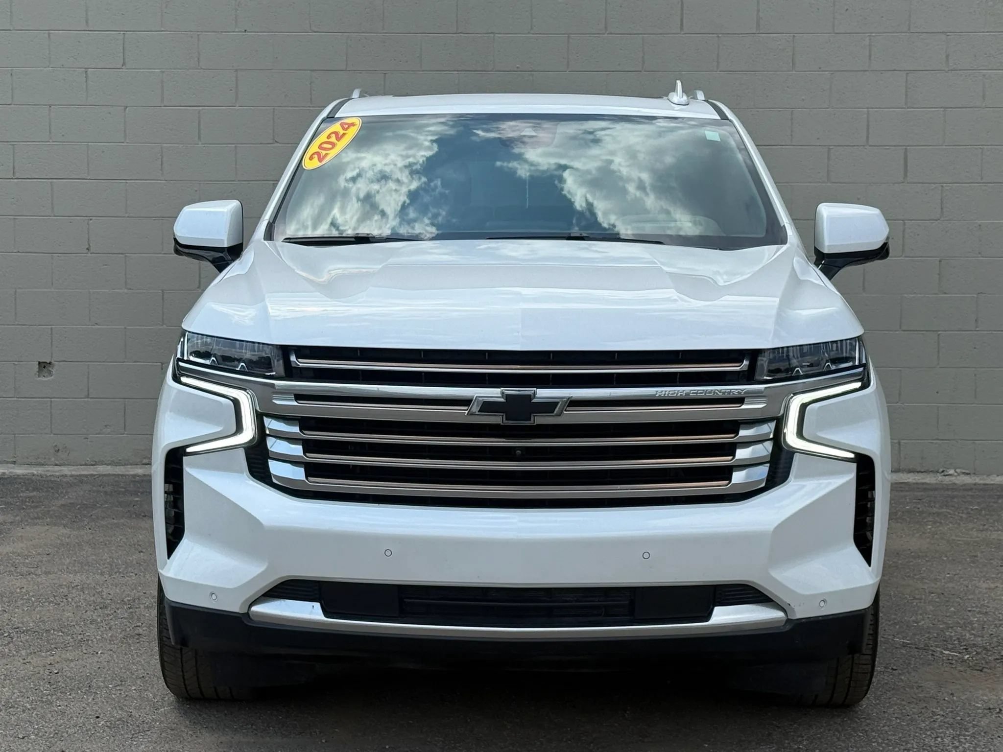 Used 2024 Chevrolet Tahoe High Country AWD/4WD image 16