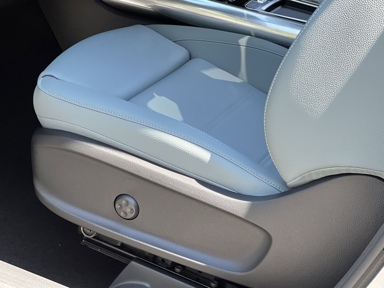 New 2026 Mercedes-Benz GLA 250 4MATIC image 12