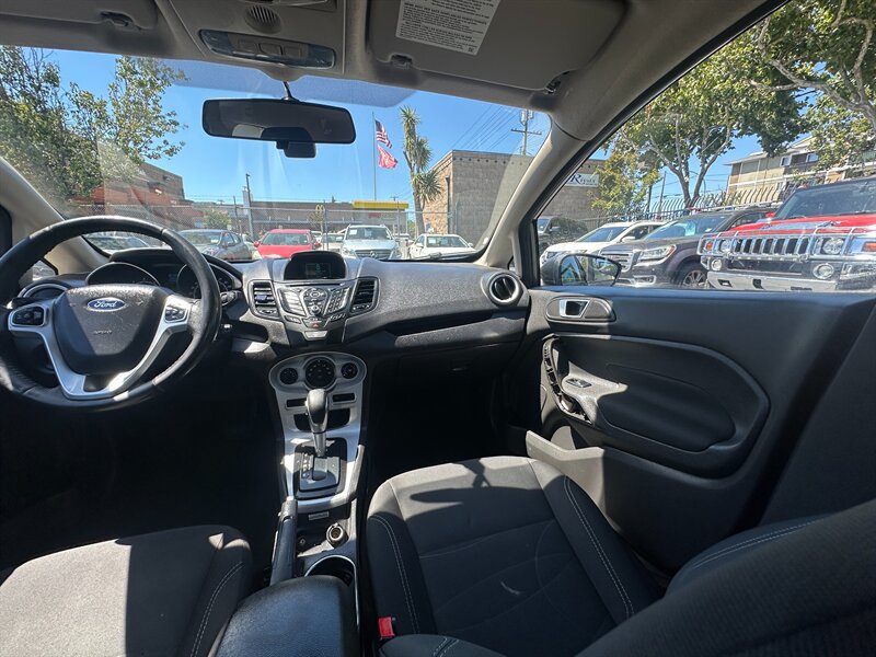 Used 2016 Ford Fiesta SE FWD image 13