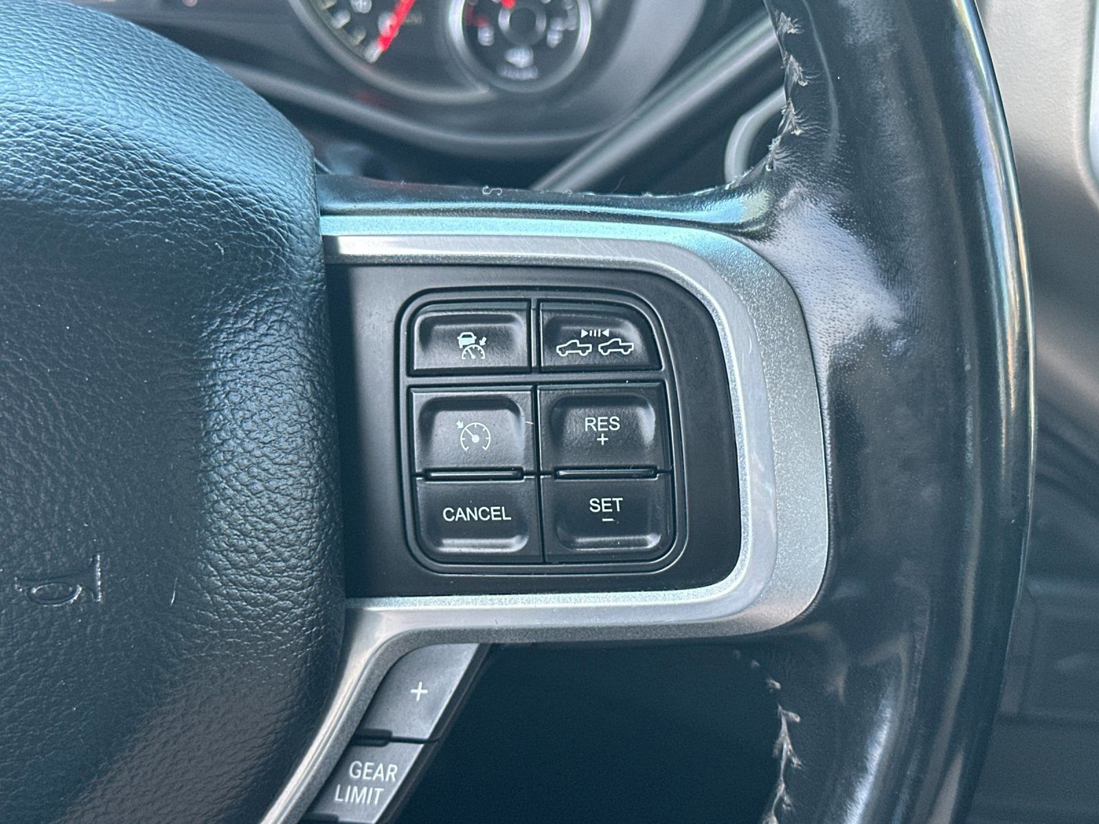 Used 2020 RAM 3500 Laramie AWD/4WD image 28