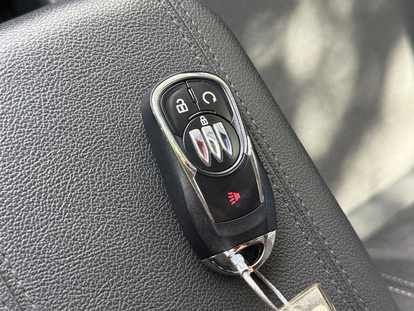 Used 2025 Buick Encore GX Preferred FWD image 21