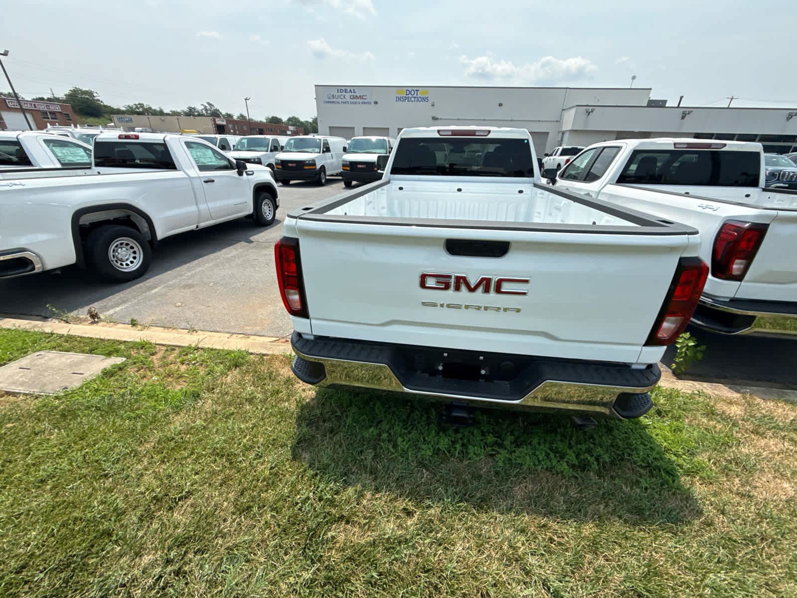New 2026 GMC Sierra 2500 Pro w/ Convenience Package AWD/4WD image 13