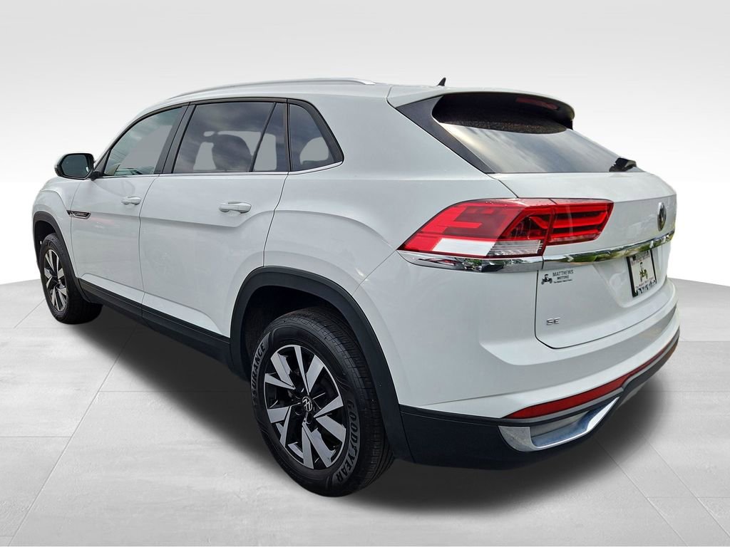 Used 2023 Volkswagen Atlas Cross Sport SE AWD/4WD image 4