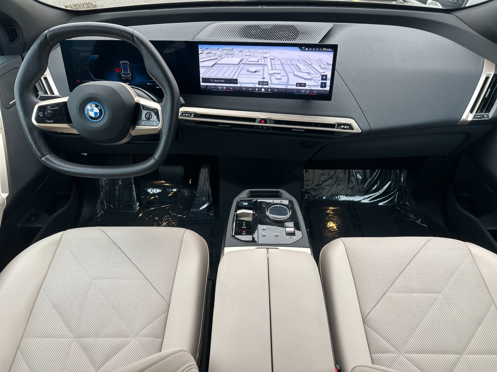 Used 2025 BMW iX xDrive50 AWD/4WD image 13