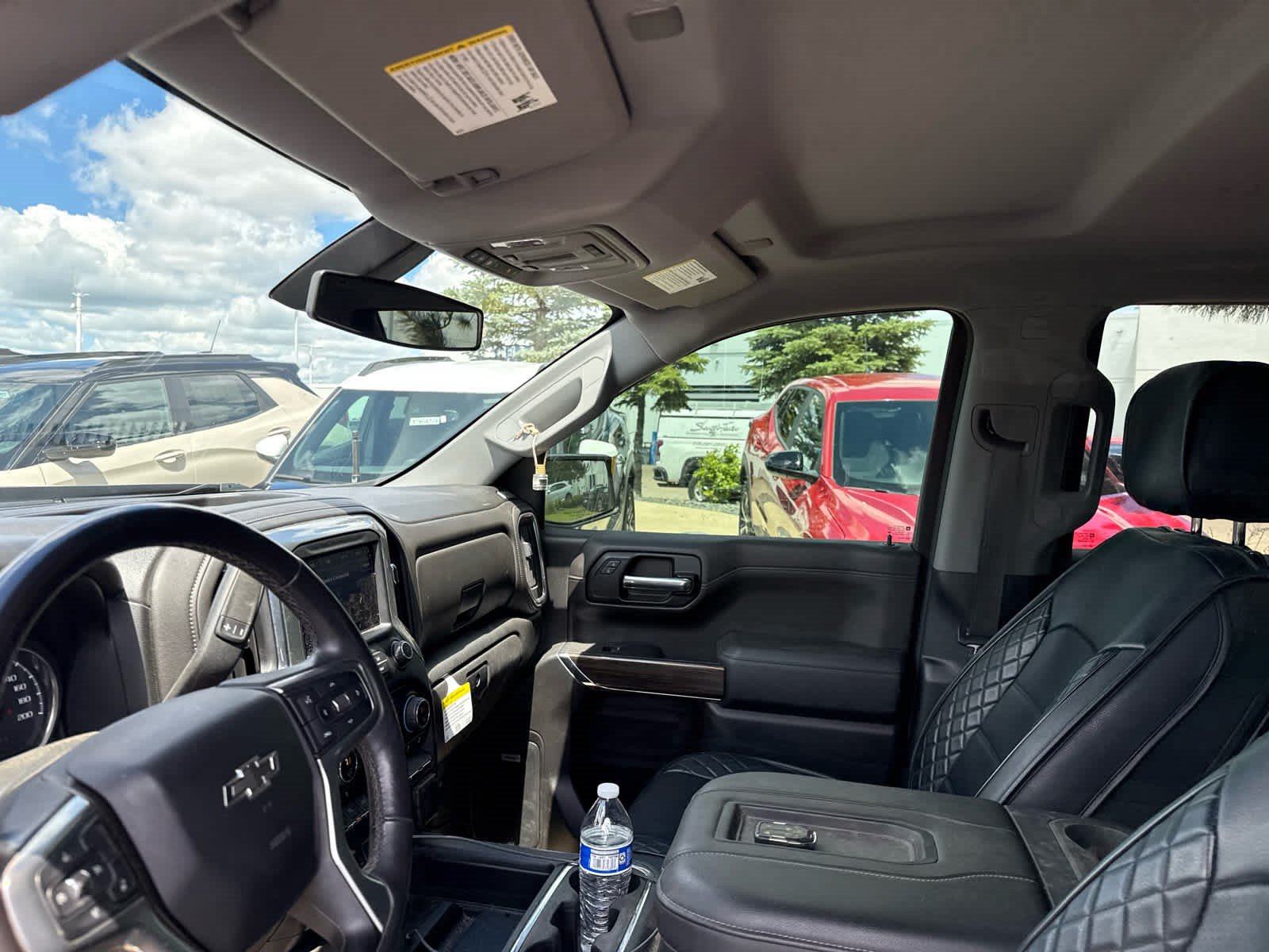 Used 2019 Chevrolet Silverado 1500 RST w/ True North Edition AWD/4WD image 9