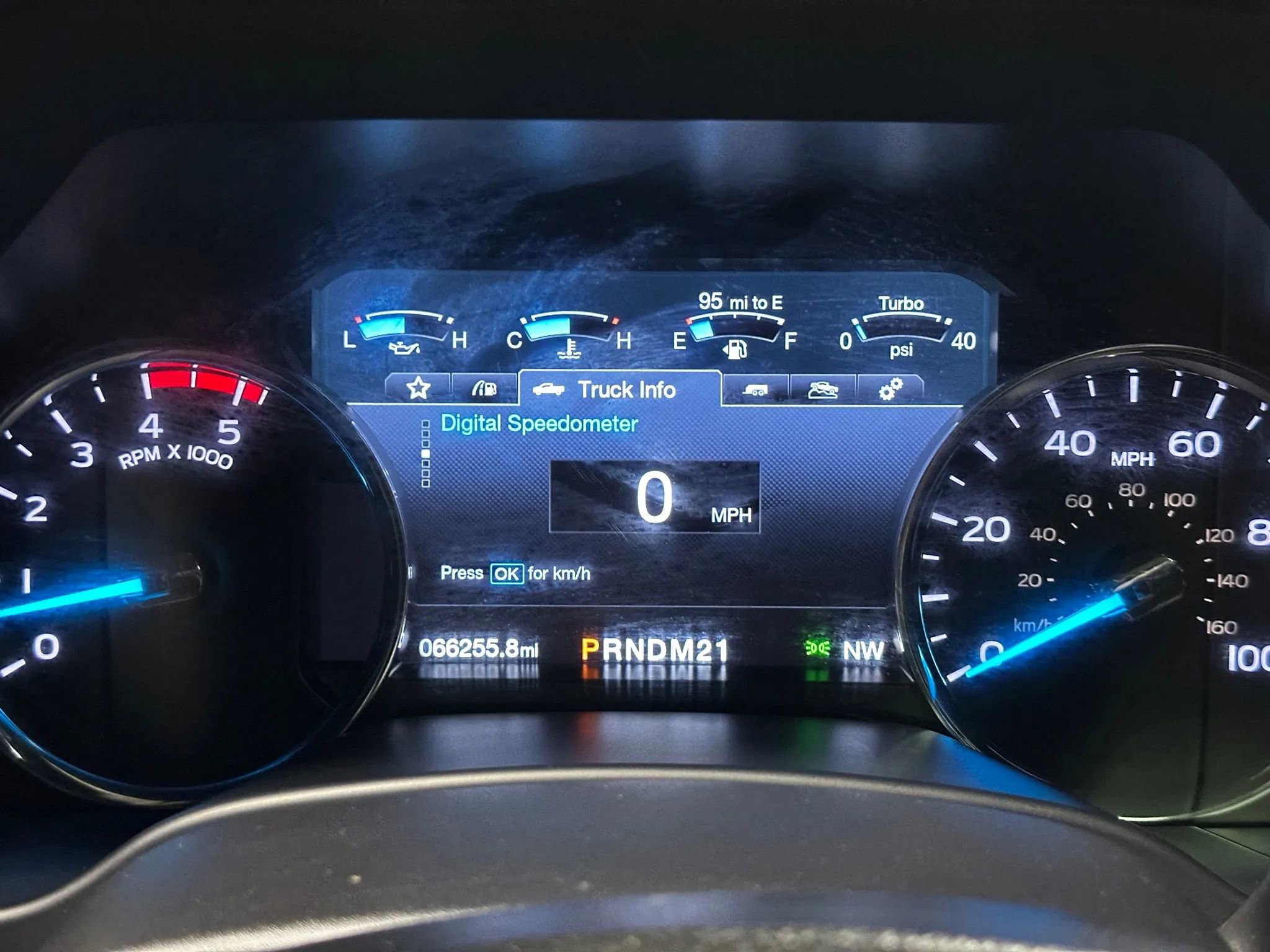 Used 2017 Ford F450 Lariat w/ Lariat Ultimate Package image 28