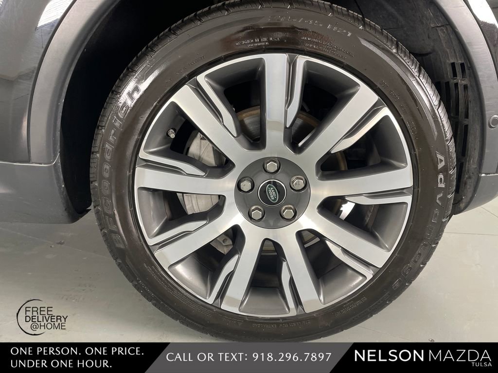 Used 2018 Land Rover Discovery HSE image 14