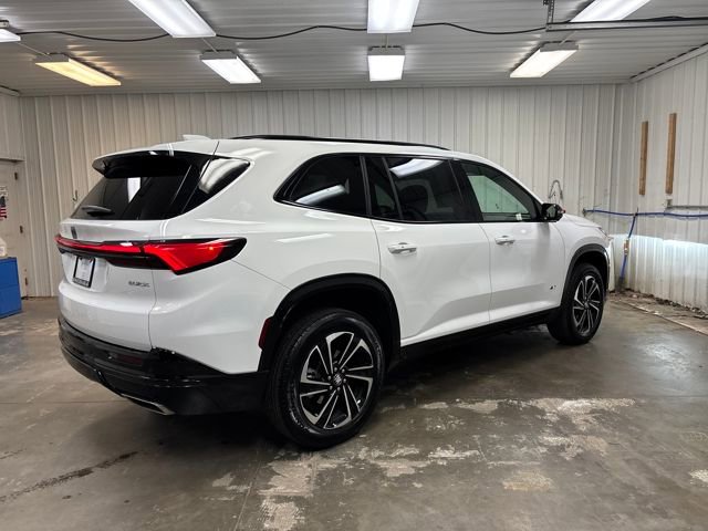 Used 2025 Buick Enclave Sport Touring image 5