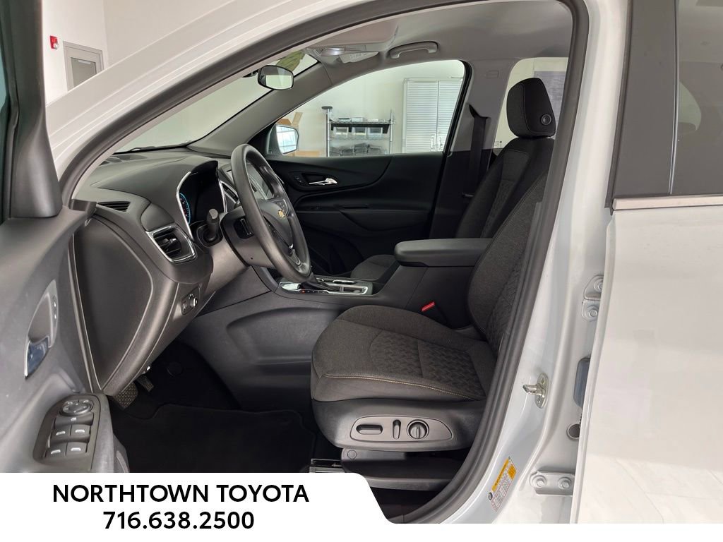 Used 2023 Chevrolet Equinox LT image 6