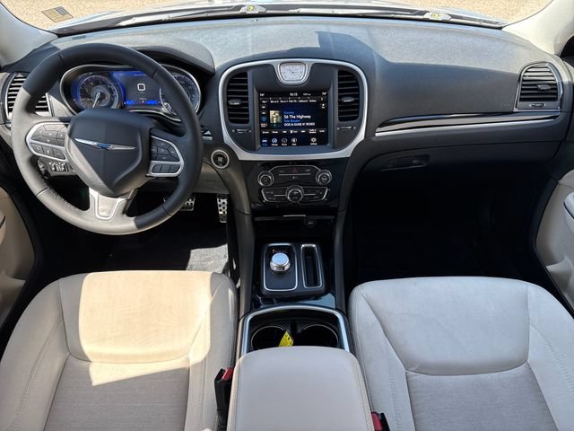 Used 2023 Chrysler 300 Touring w/ Sport Appearance Package RWD image 12
