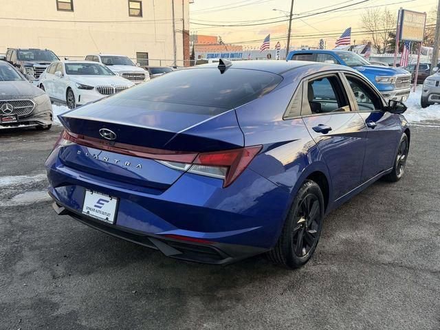 Used 2021 Hyundai Elantra SEL image 9