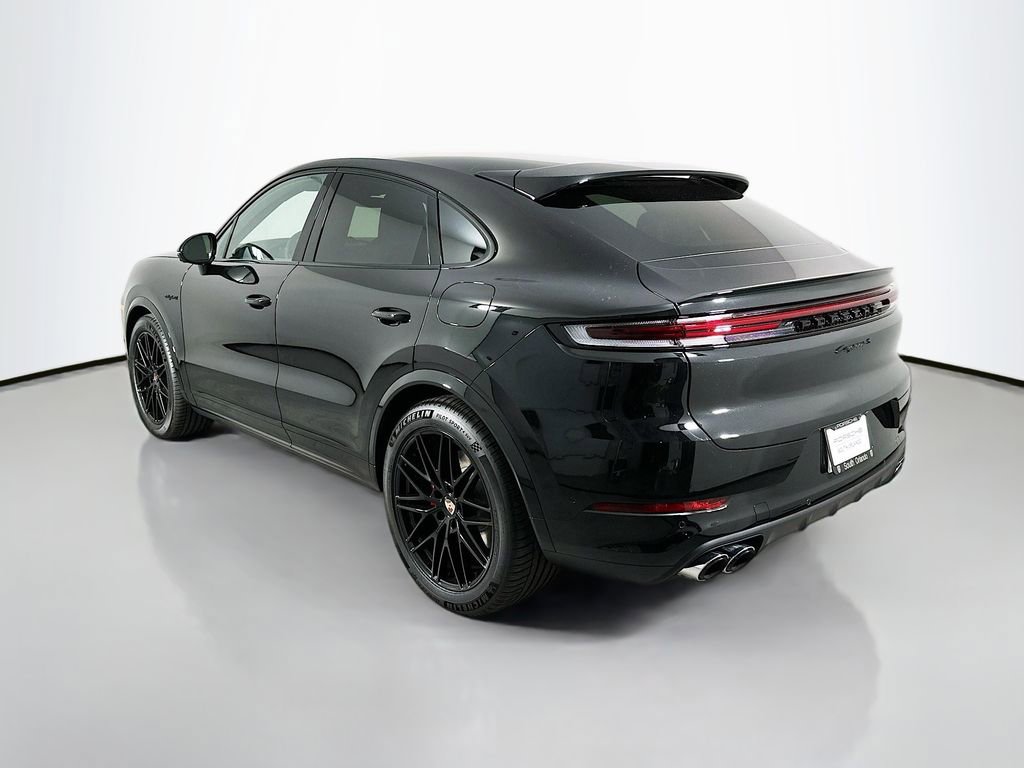 New 2026 Porsche Cayenne S image 3