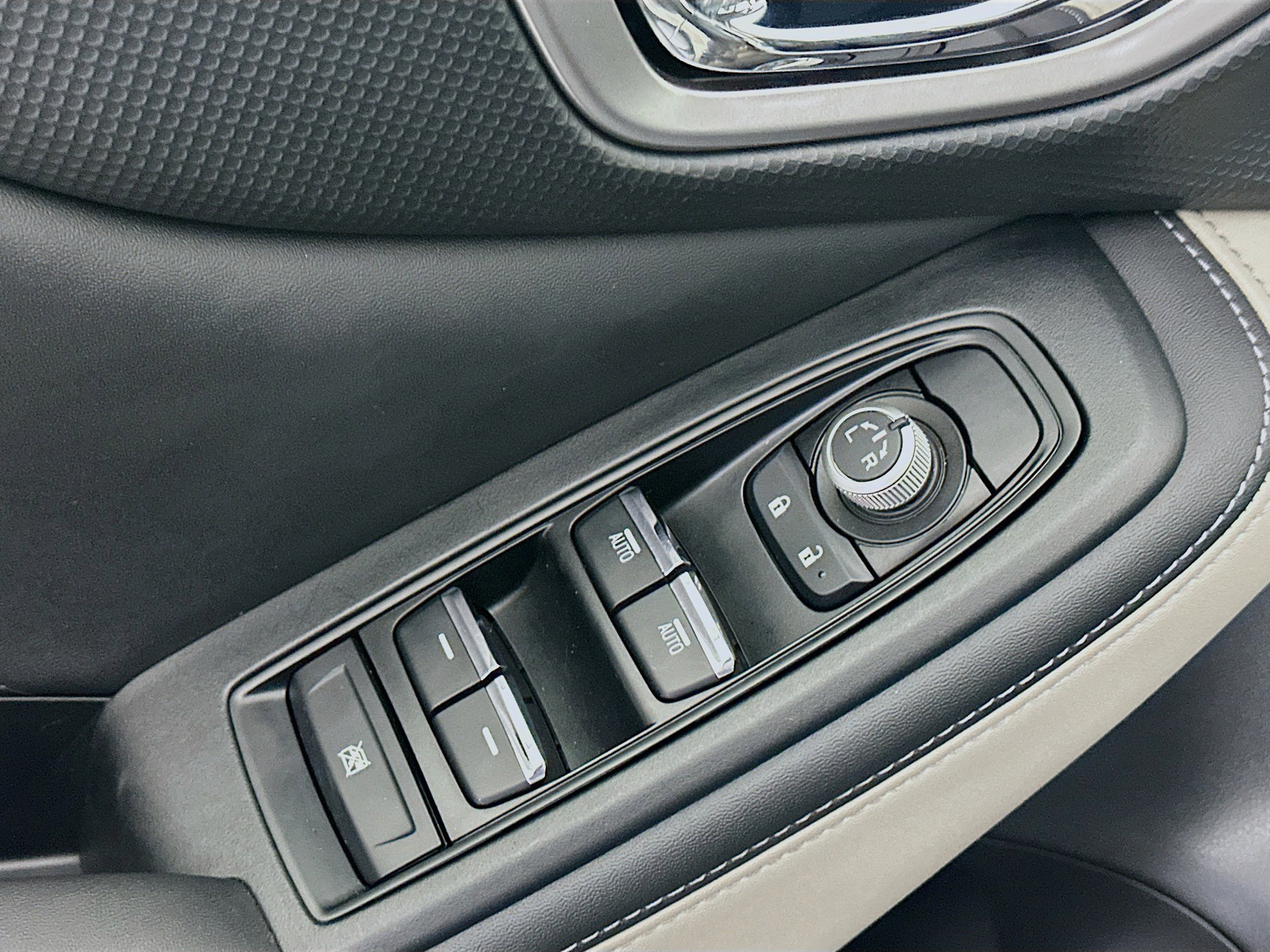 Used 2024 Subaru Forester Limited image 15