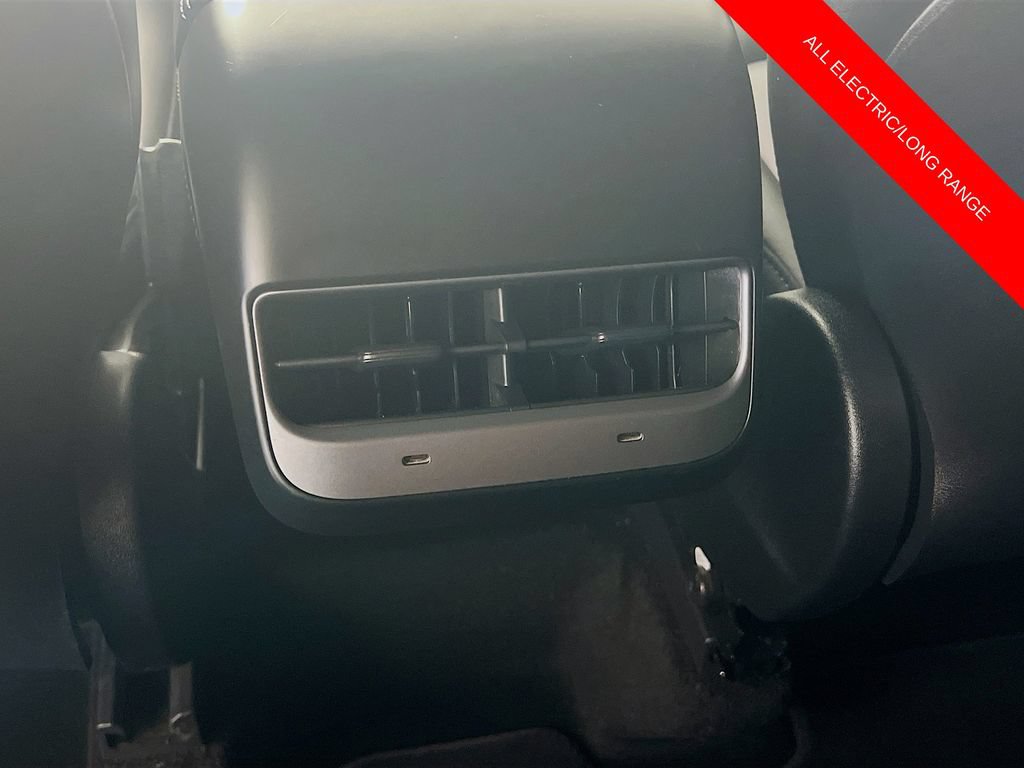 Used 2023 Tesla Model Y Long Range AWD/4WD image 25