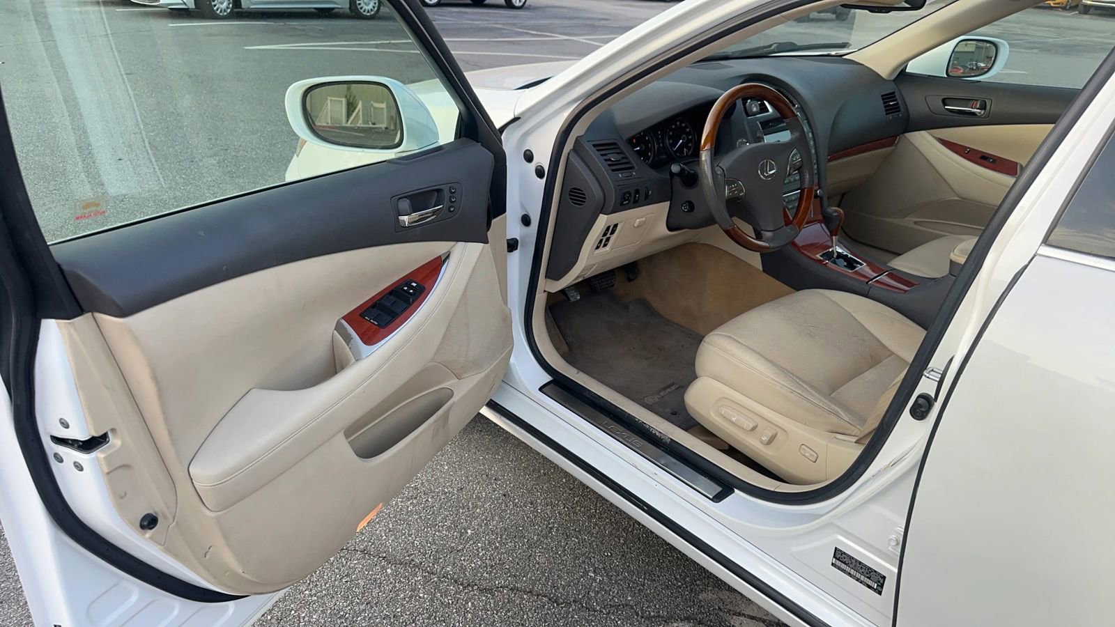 Used 2010 Lexus ES 350 ES 350 Sedan 4D FWD image 17