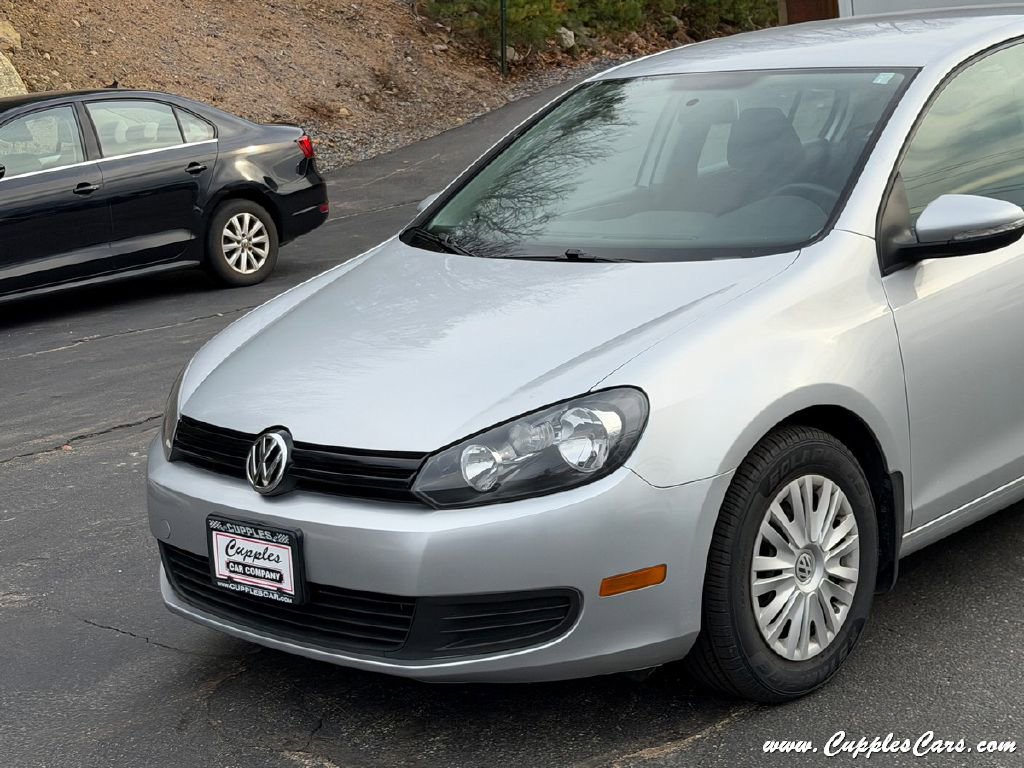 Used 2014 Volkswagen Golf 4-Door FWD image 25