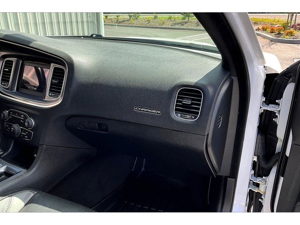 Used 2020 Dodge Charger SXT w/ Leather Interior Group RWD image 16