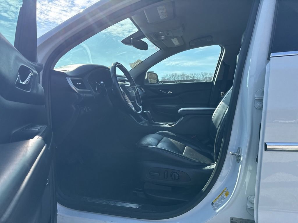 Used 2018 GMC Acadia SLT image 13