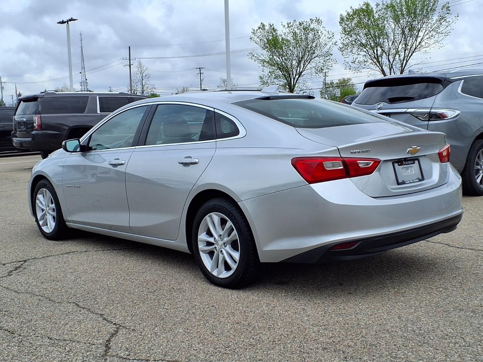 Used 2016 Chevrolet Malibu LT FWD image 7