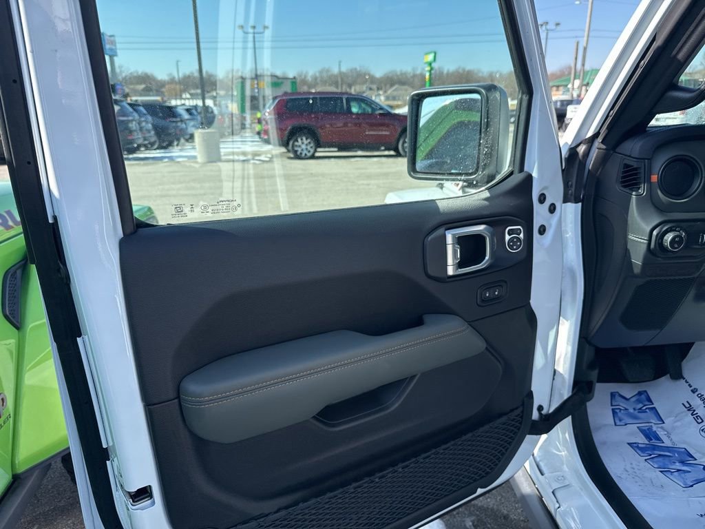 New 2026 Jeep Gladiator Mojave image 10