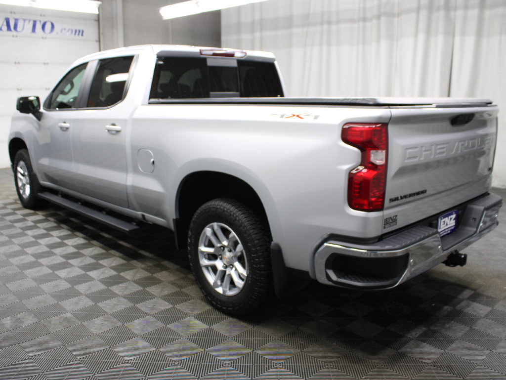 Used 2022 Chevrolet Silverado 1500 LT w/ Safety Package AWD/4WD image 7