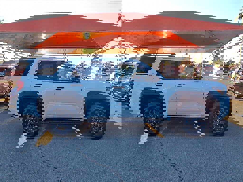 Used 2025 Toyota 4Runner SR5 image 3