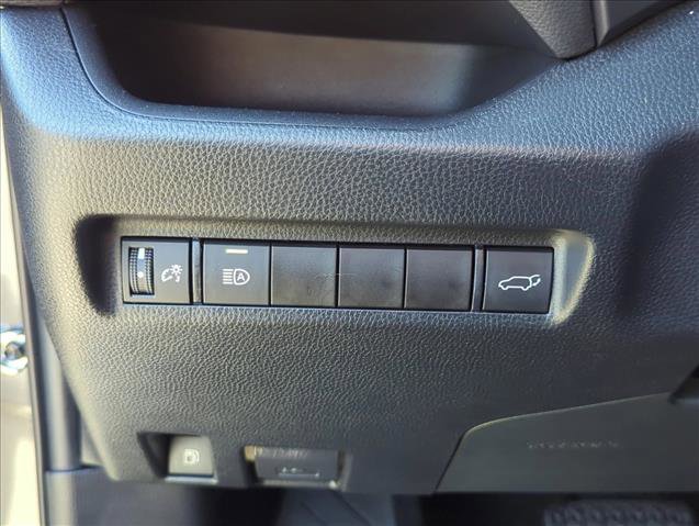 Certified 2022 Toyota RAV4 XLE Premium AWD/4WD image 14