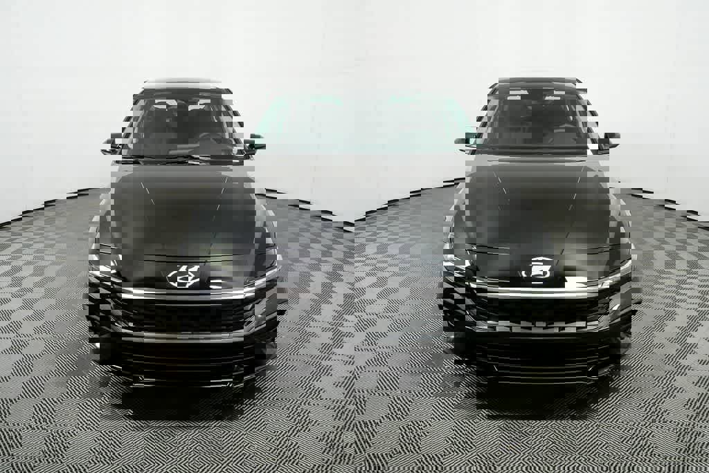 New 2026 Hyundai Elantra SE image 12