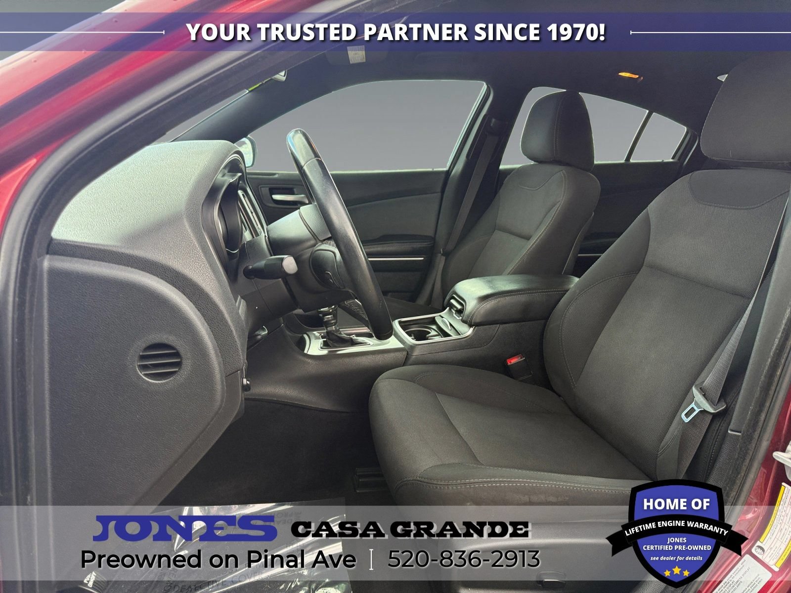 Used 2017 Dodge Charger SE RWD image 9