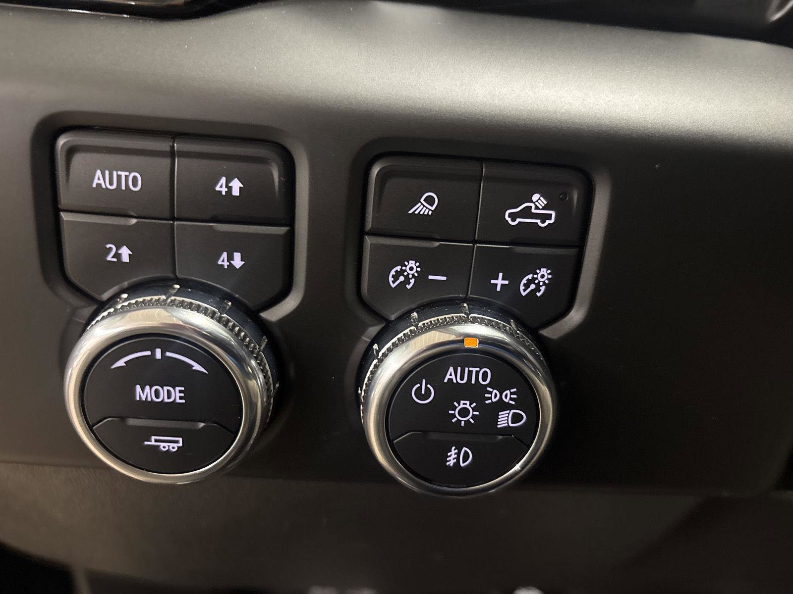 Used 2022 GMC Sierra 1500 Denali w/ Technology Package AWD/4WD image 20