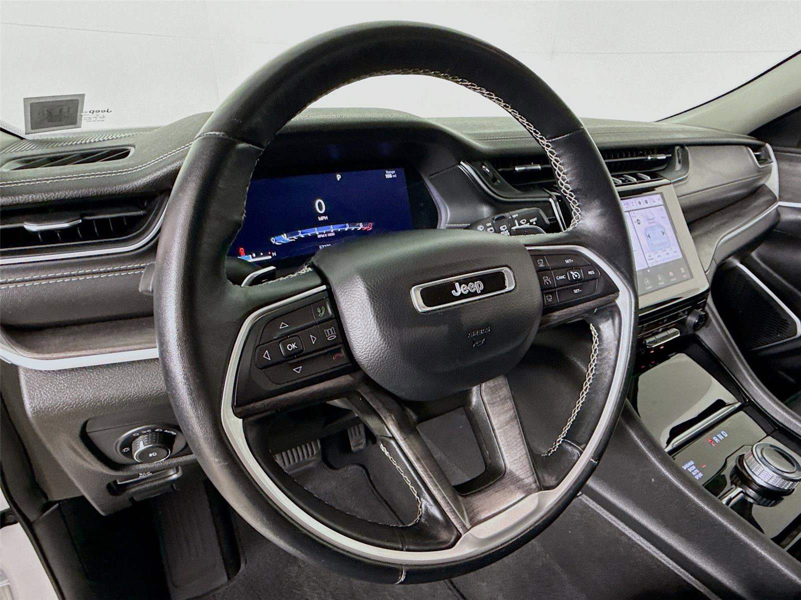 Used 2022 Jeep Grand Cherokee L Limited image 12