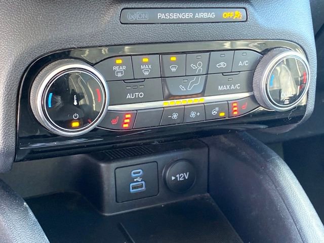 Used 2022 Ford Escape Titanium image 12