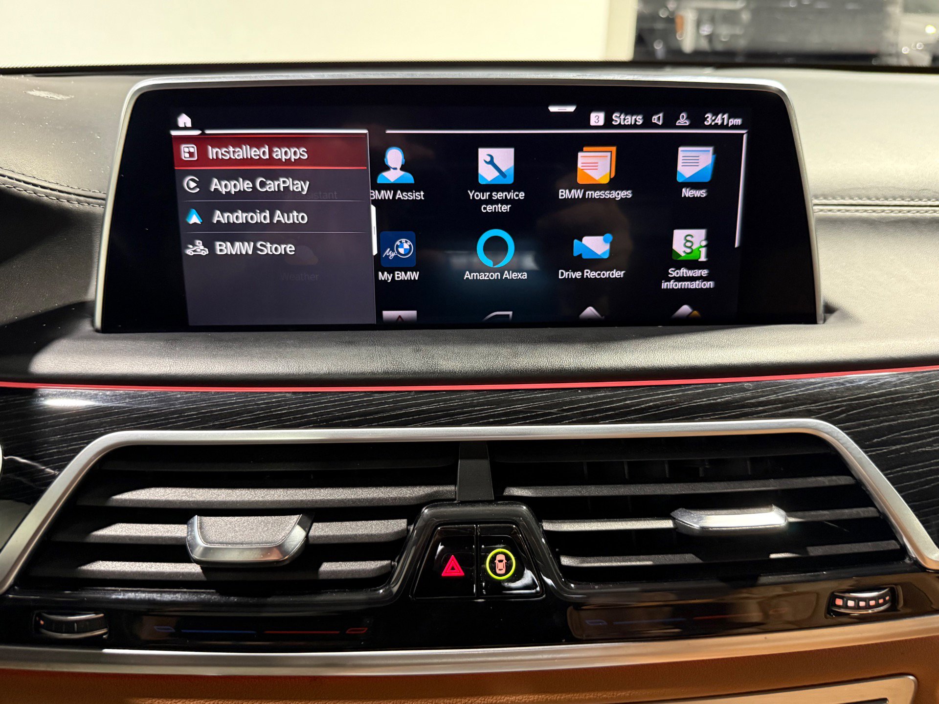 Used 2022 BMW 740i xDrive w/ M Sport Package image 51