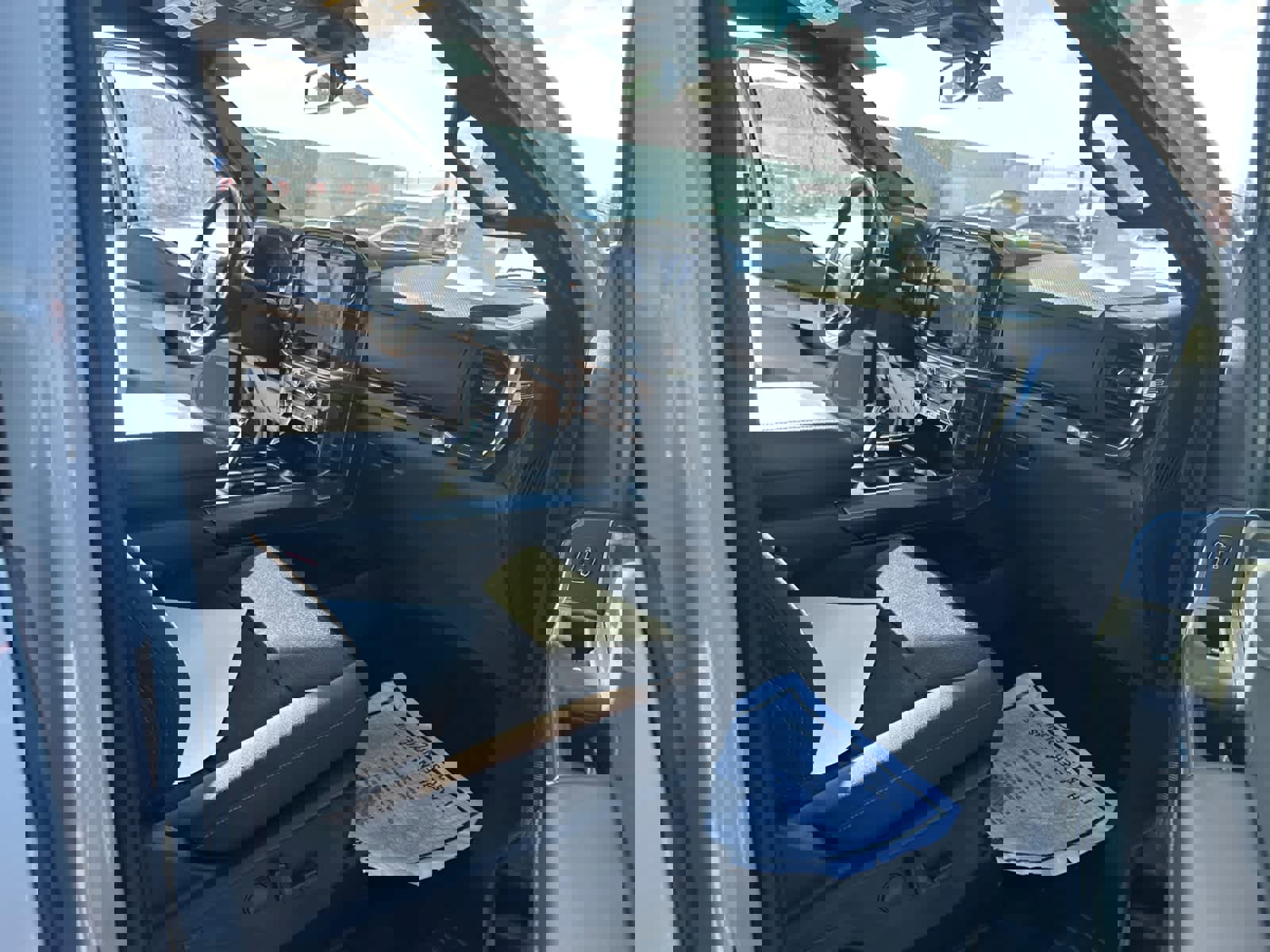 Certified 2023 Ford F150 XLT w/ Equipment Group 302A High image 17