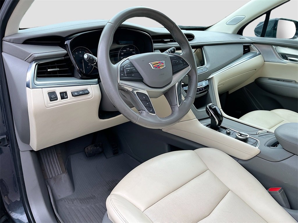 Used 2021 Cadillac XT5 Premium Luxury image 9