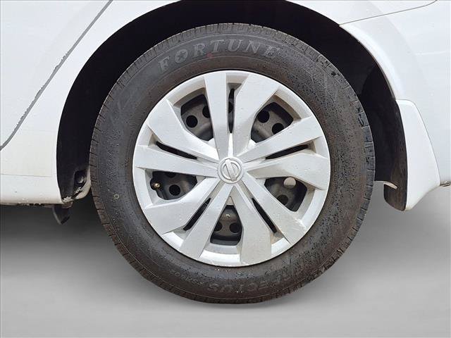Used 2020 Nissan Versa S FWD image 15