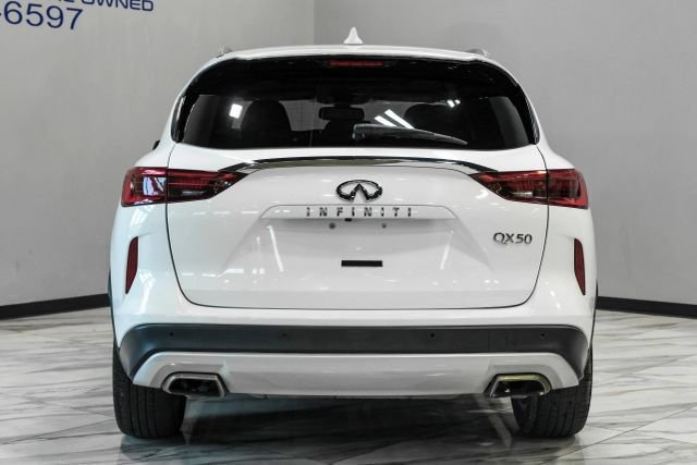Used 2020 INFINITI QX50 Luxe w/ Navigation Package FWD image 13