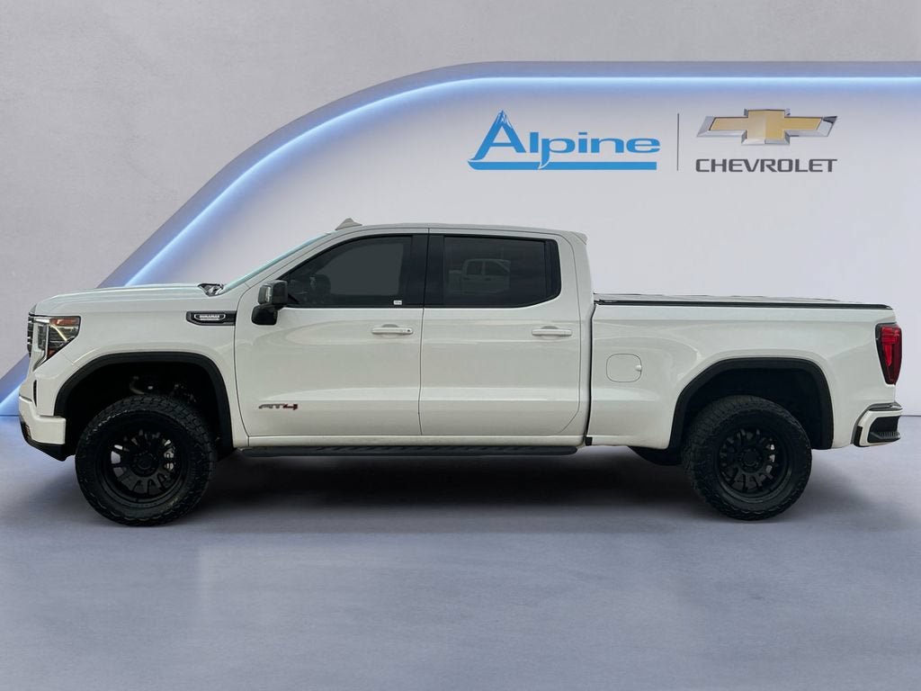 Used 2022 GMC Sierra 1500 AT4 w/ AT4 Premium Package AWD/4WD image 2