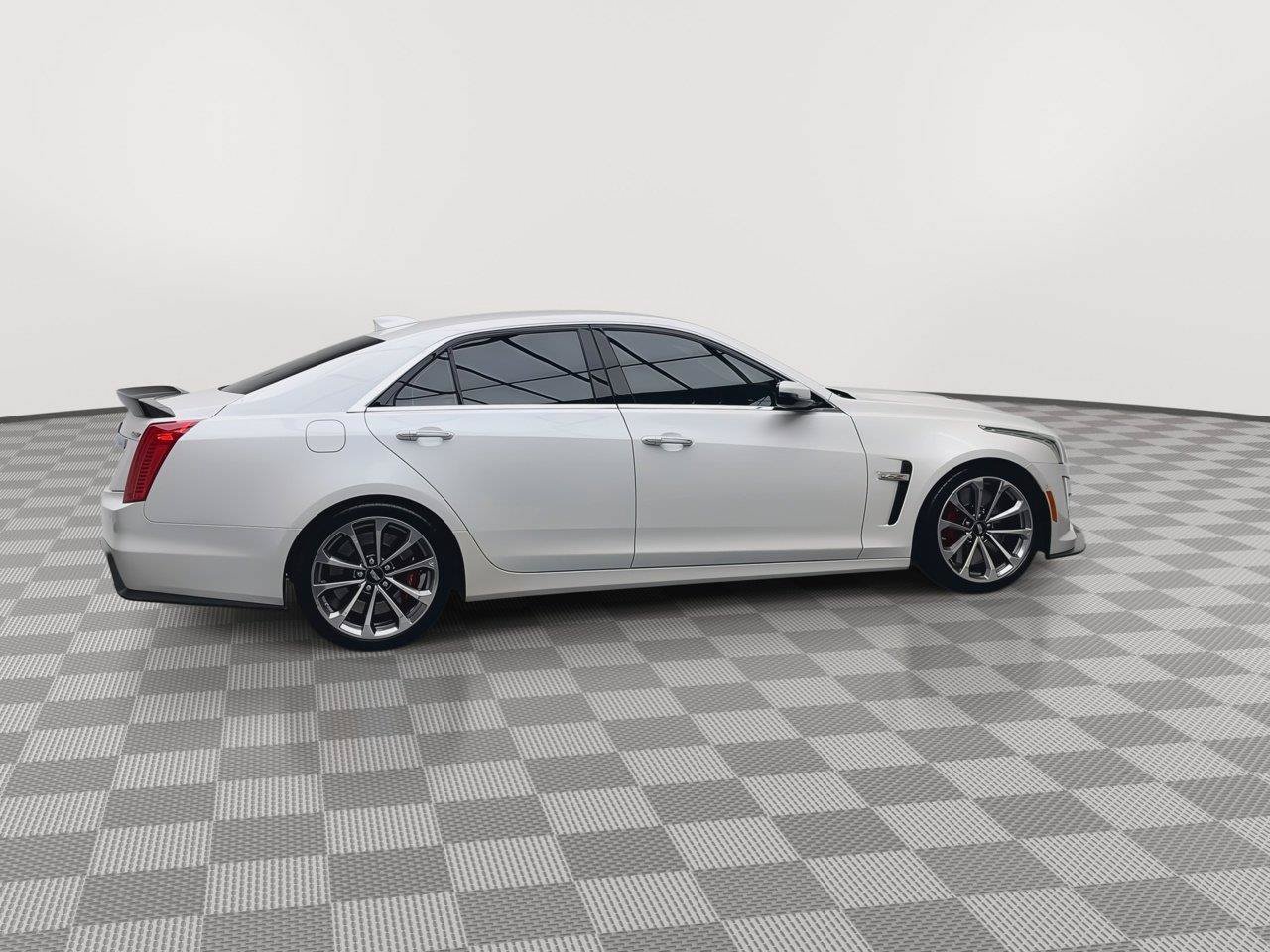 Used 2016 Cadillac CTS V w/ Carbon Fiber Package RWD image 38