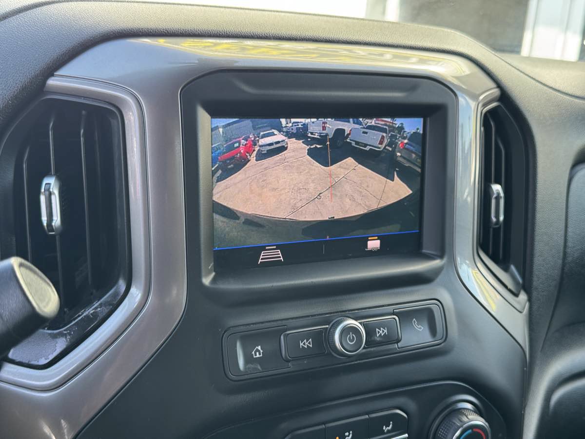 Used 2021 Chevrolet Silverado 1500 Custom Trail Boss AWD/4WD image 26