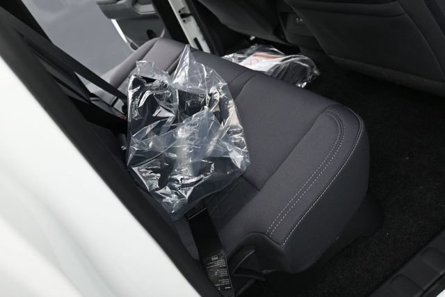 New 2026 Nissan Frontier SV w/ Tow Package RWD image 32